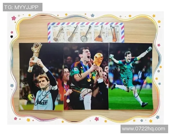 左手戴手套的足球明星背后的故事与传奇人生探索