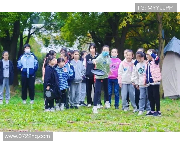 在阳光下挥洒汗水与梦想的体育课上感受自然之美与友谊的交融